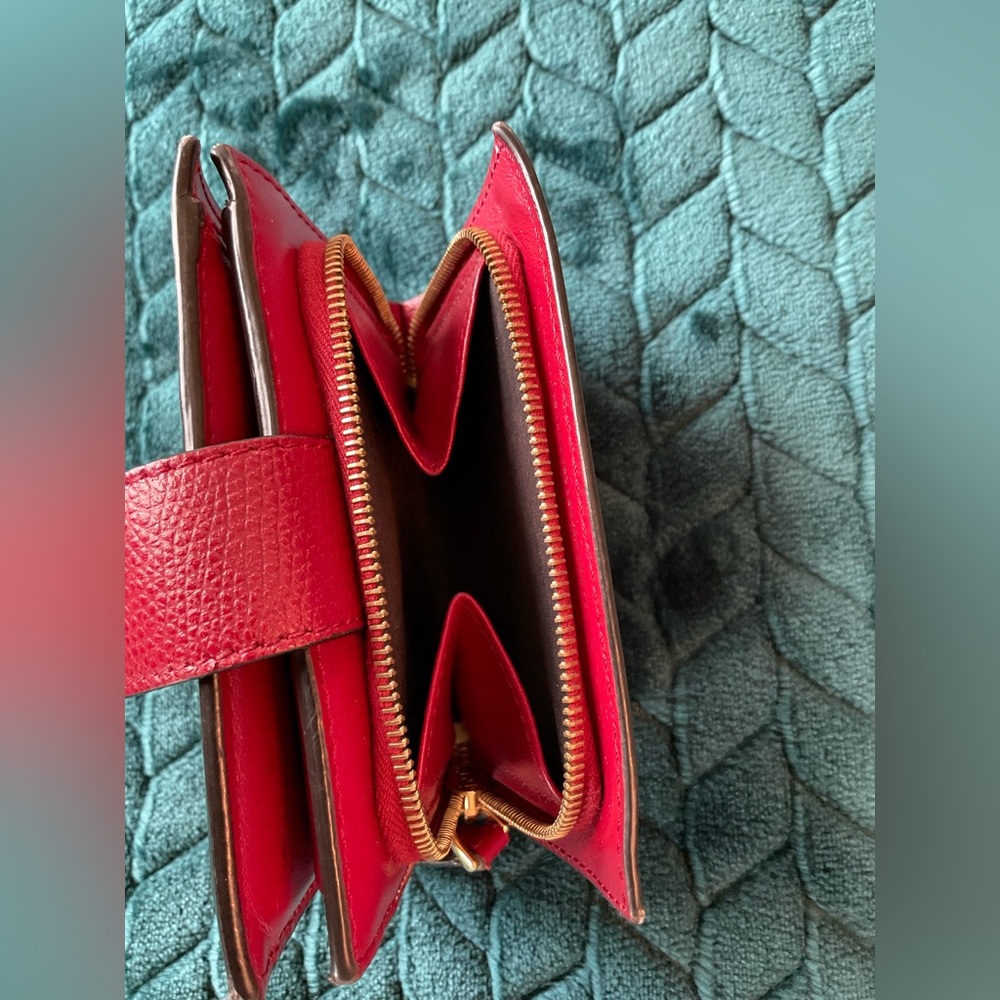 FENDI Vitello Cruise F is Fendi Bi-Color FF 1974 Embossed Compact Wallet - Picture 7 of 17